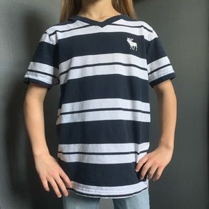 Boys Abercrombie muscle v-neck